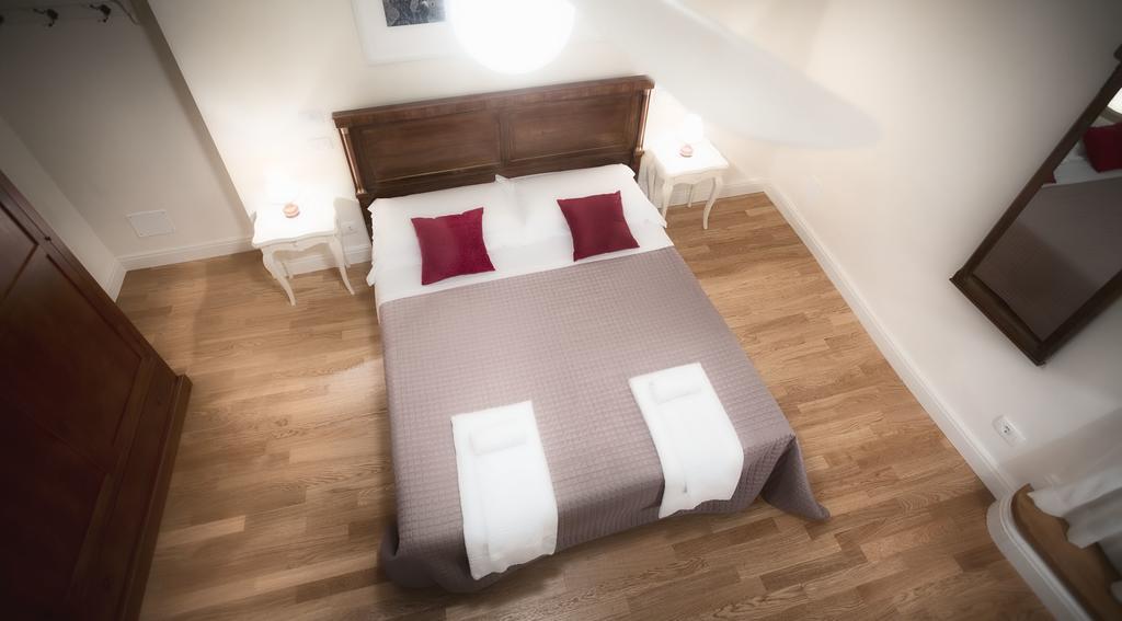Palazzo Ceru Bed And Breakfast Verona Kamer foto